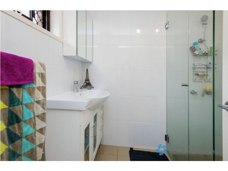 9 Spencer St, Southport QLD 4215