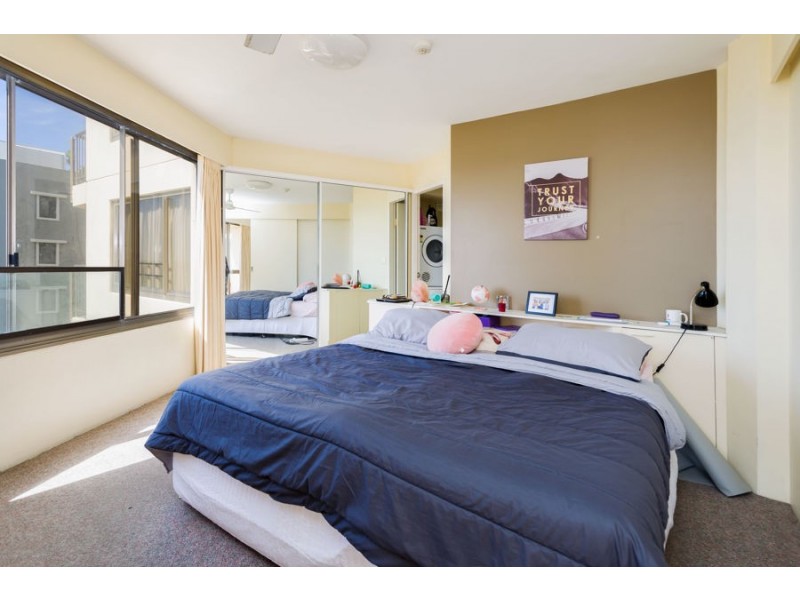 504/8-12 Trickett Street, Surfers Paradise QLD 4217