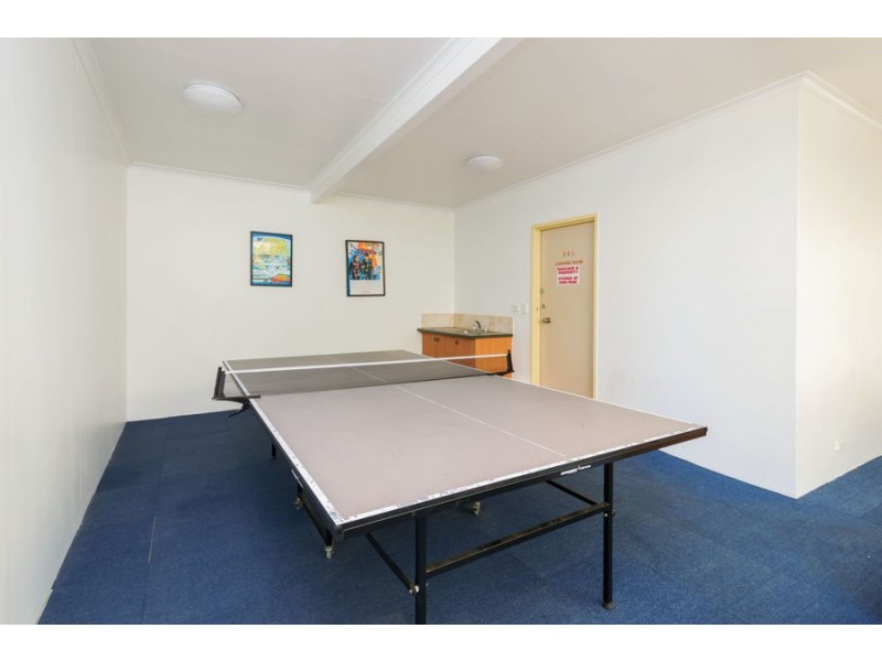 504/8-12 Trickett Street, Surfers Paradise QLD 4217