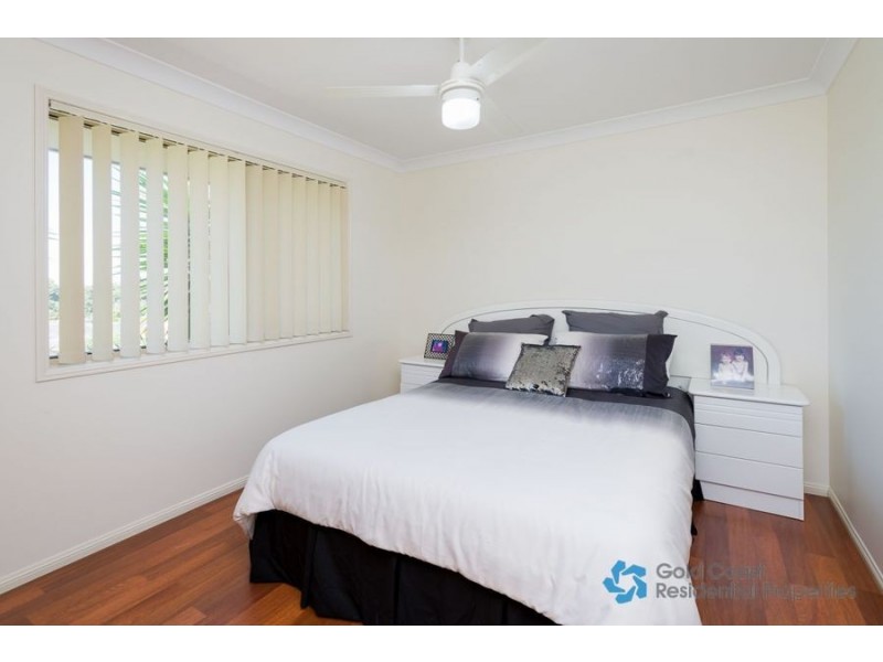 2/2 Dickinson Street, Upper Coomera QLD 4209