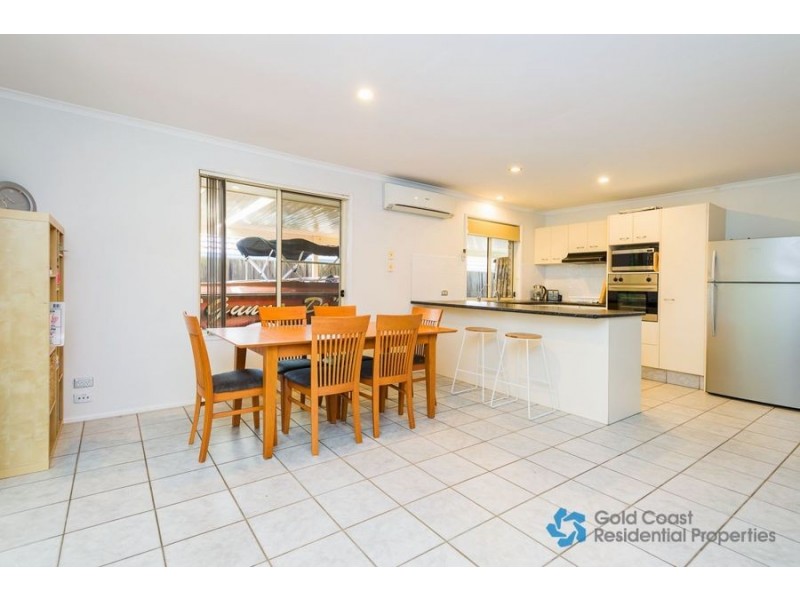 7 Lomandra Court, Oxenford QLD 4210