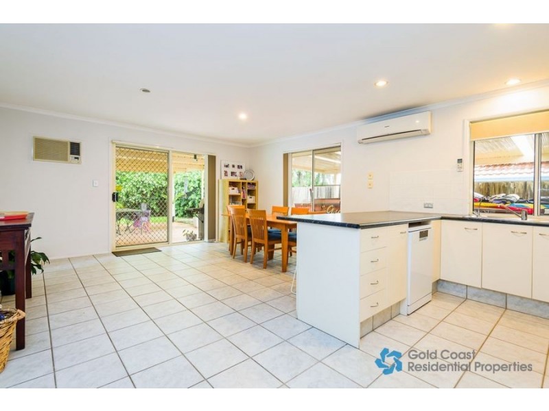 7 Lomandra Court, Oxenford QLD 4210