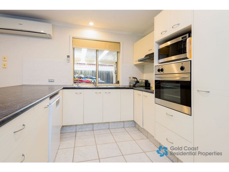 7 Lomandra Court, Oxenford QLD 4210