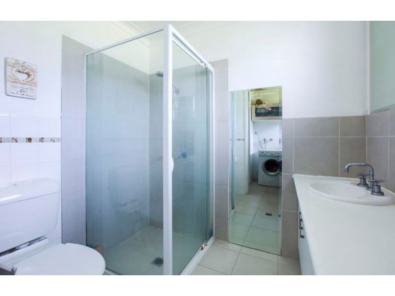 22 Shillito Street, Southport QLD 4215