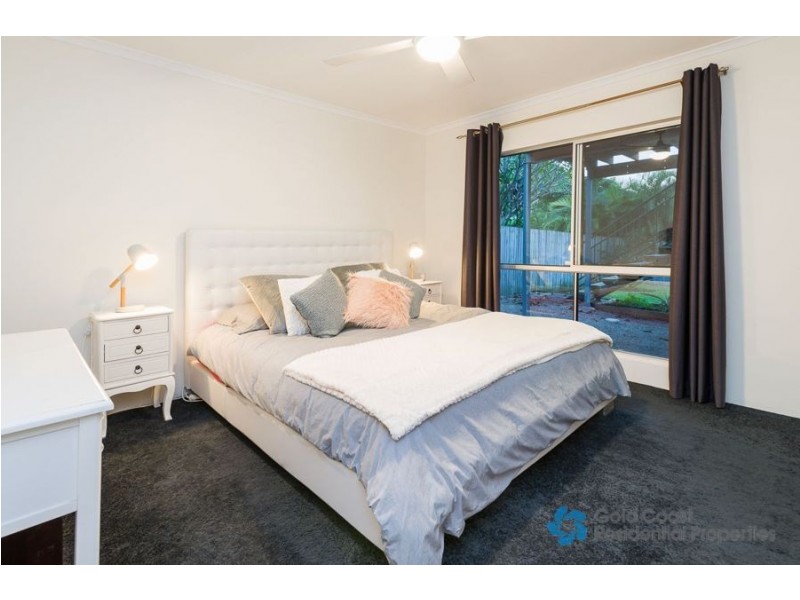 13 Sydney Street, Labrador QLD 4215