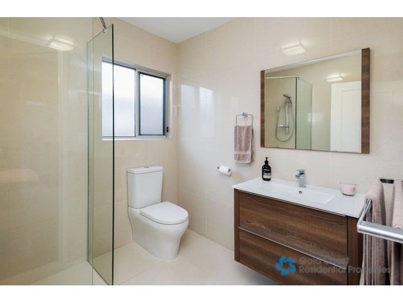 13 Sydney Street, Labrador QLD 4215