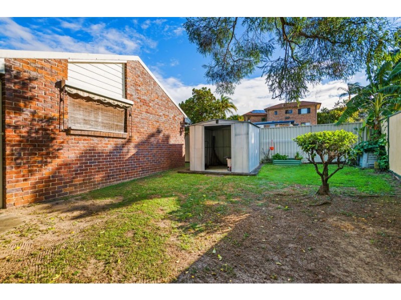 9 Essendon Close, Arundel QLD 4214