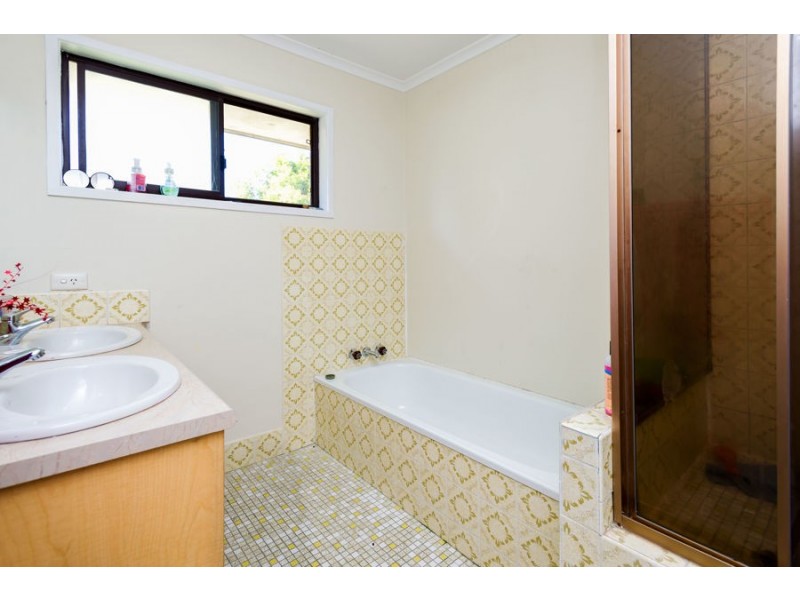 35 Currumburra Road, Ashmore QLD 4214