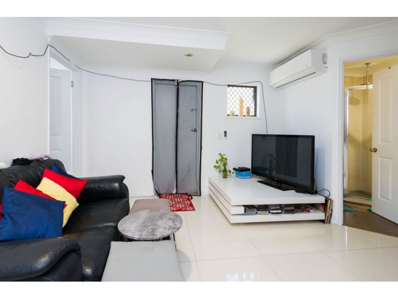 35 Currumburra Road, Ashmore QLD 4214