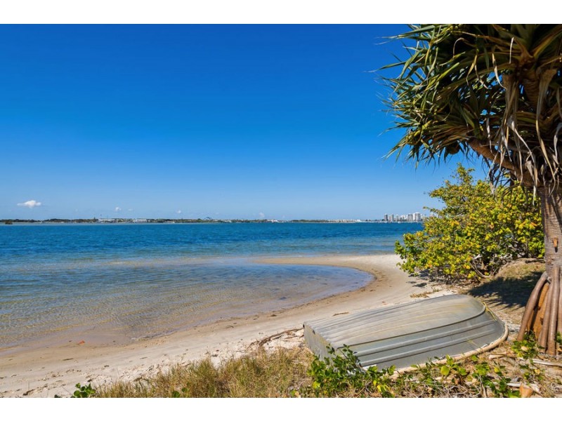 13/224 Marine Pde, Labrador QLD 4215