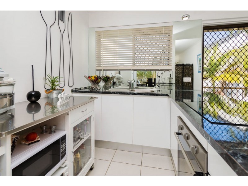 13/224 Marine Pde, Labrador QLD 4215