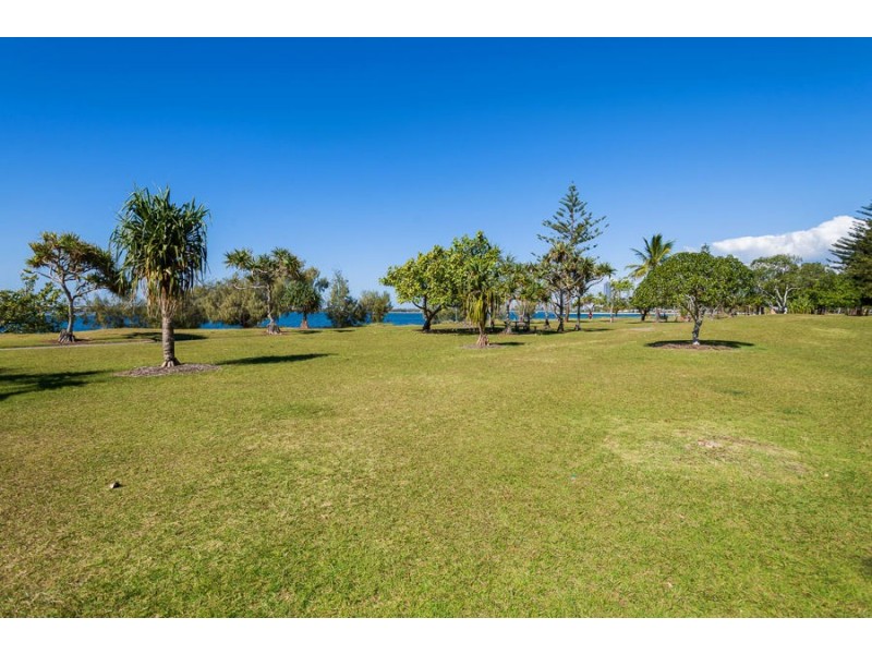 13/224 Marine Pde, Labrador QLD 4215