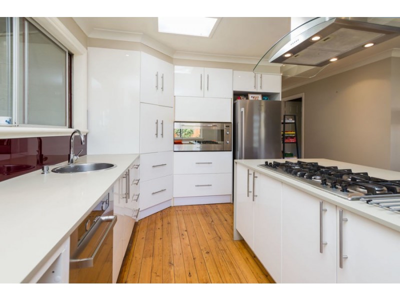 5 Myuna Court, Labrador QLD 4215