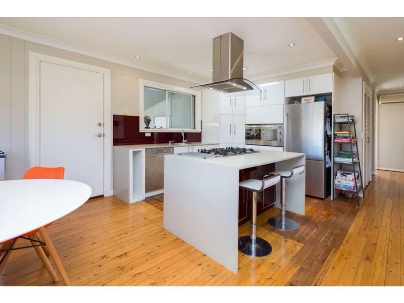 5 Myuna Court, Labrador QLD 4215