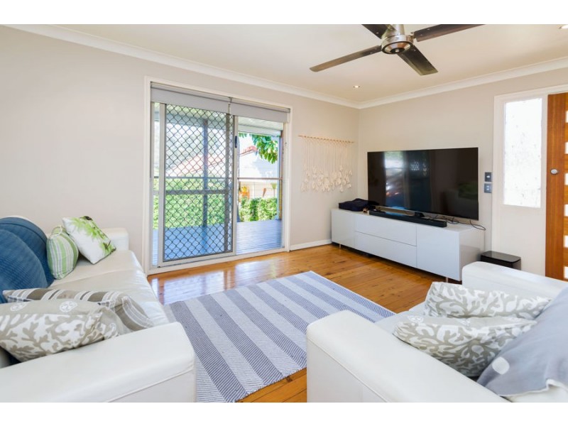 5 Myuna Court, Labrador QLD 4215