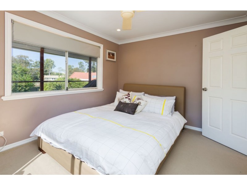 5 Myuna Court, Labrador QLD 4215