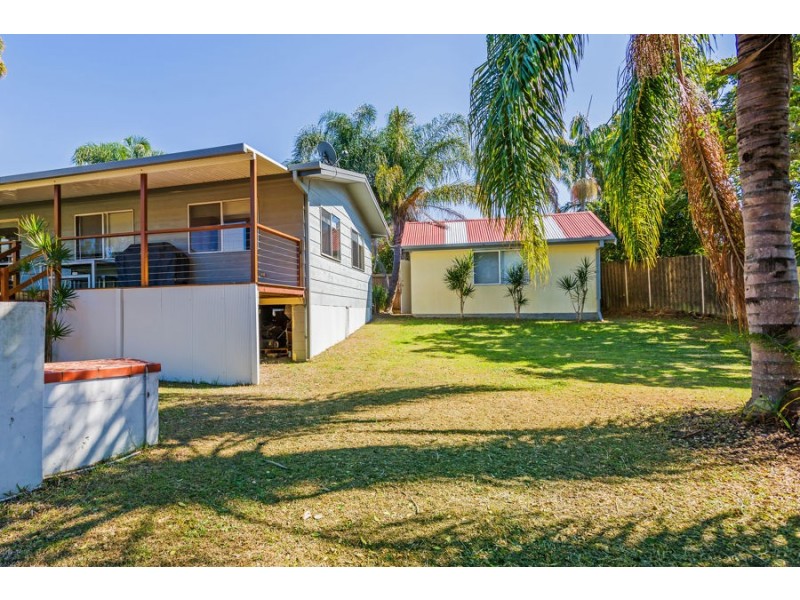 5 Myuna Court, Labrador QLD 4215