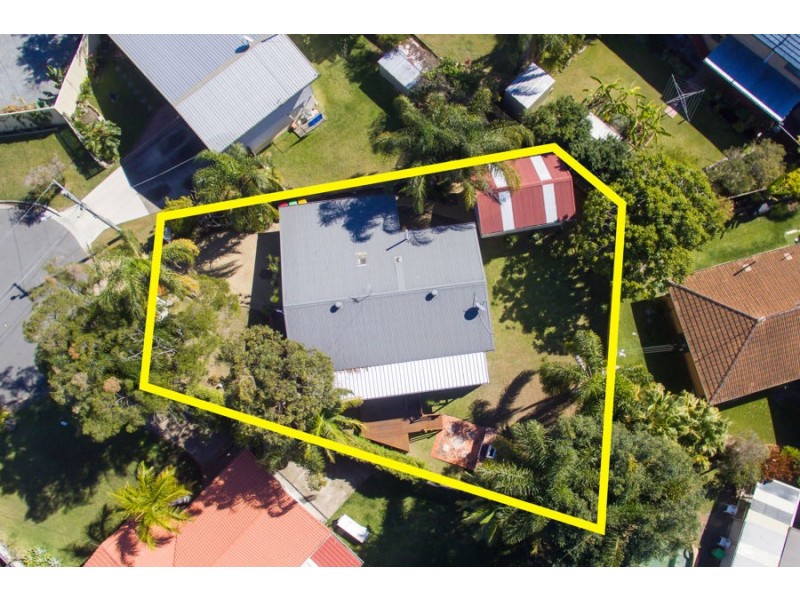 5 Myuna Court, Labrador QLD 4215