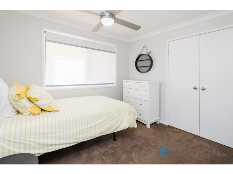 6 Berwick Court, Arundel QLD 4214