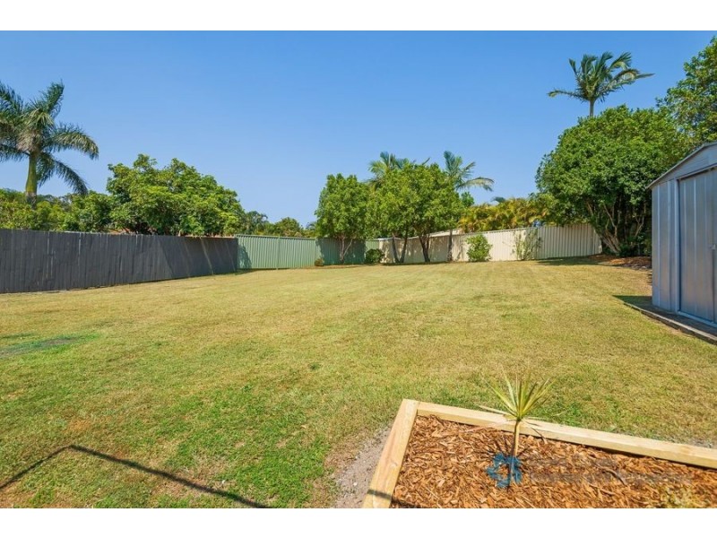 6 Berwick Court, Arundel QLD 4214
