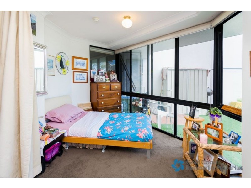 70 “Surfers Plaza Resort” Remembrance Dr, Surfers Paradise QLD 4217