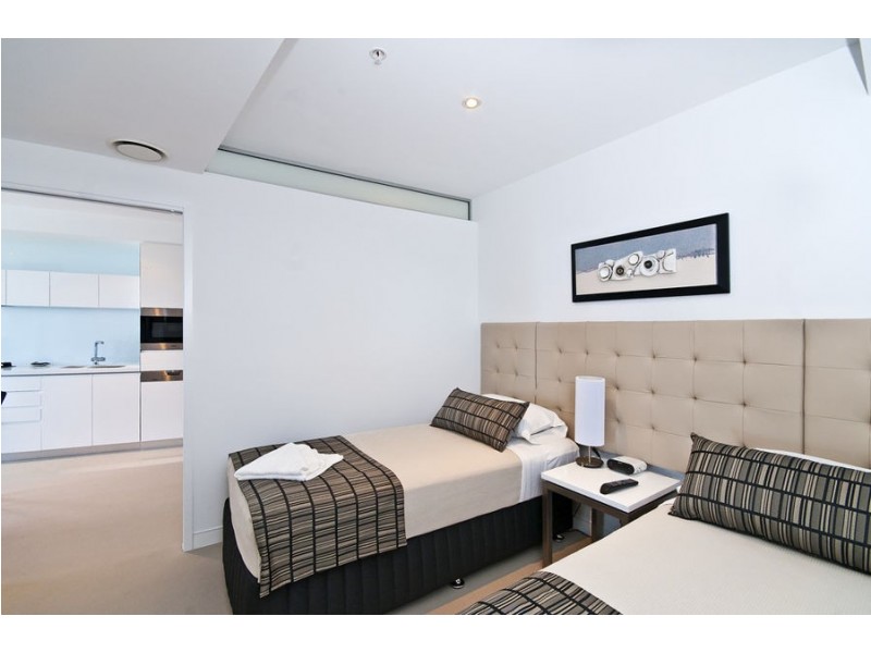 “TOWER 1″ 1 Oracle Boulevard, Broadbeach QLD 4218