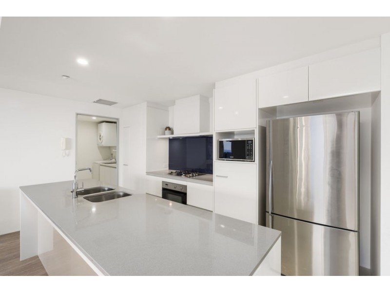 9 Ferny Ave, Surfers Paradise QLD 4217