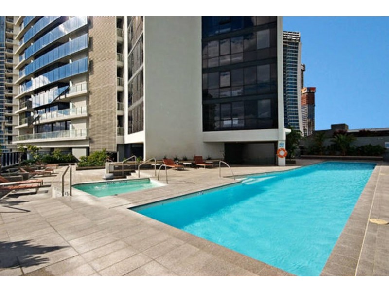 9 Ferny Ave, Surfers Paradise QLD 4217