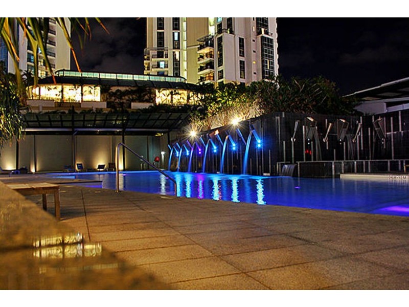 9 Ferny Ave, Surfers Paradise QLD 4217