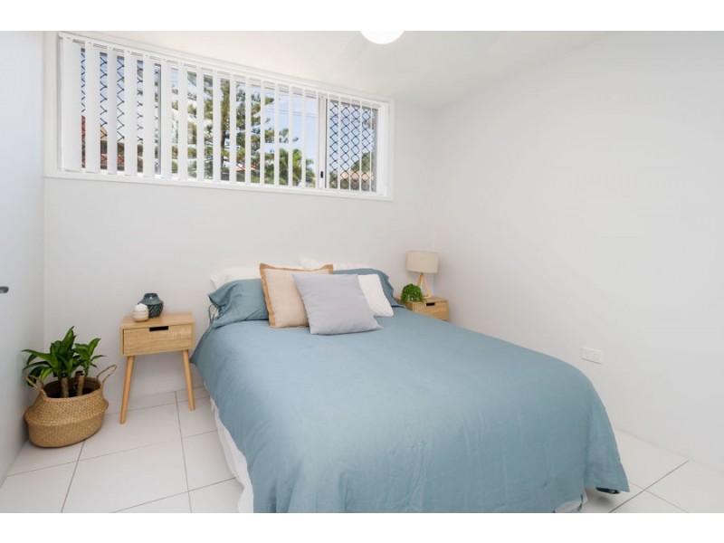 1/21 First Avenue, Surfers Paradise QLD 4217