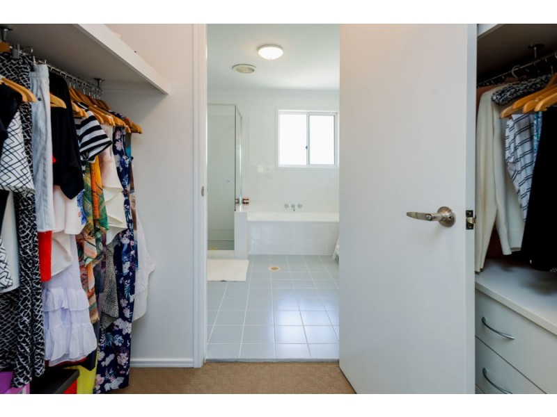 31/9-15 Harrier Drive, Burleigh Waters QLD 4220