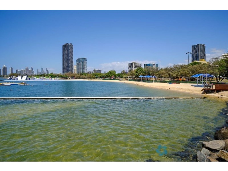 3 Pilgrim Place, Southport QLD 4215