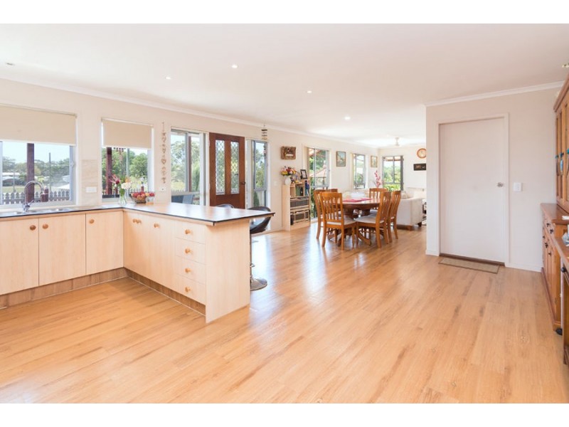 1 Highland Street, Russell Island QLD 4184