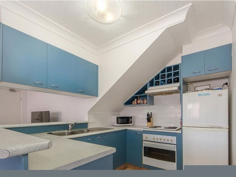 4/23 Second Avenue, Broadbeach QLD 4218
