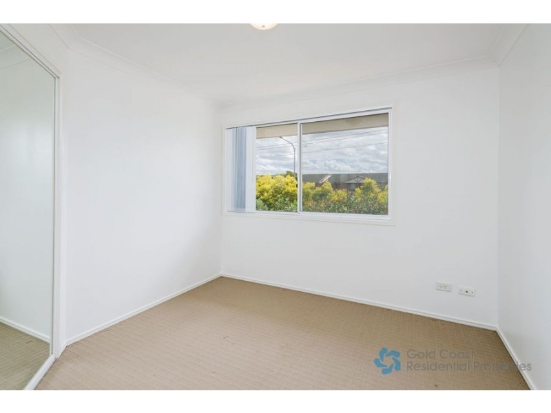 33/9-15 Harrier Drive, Burleigh Waters QLD 4220