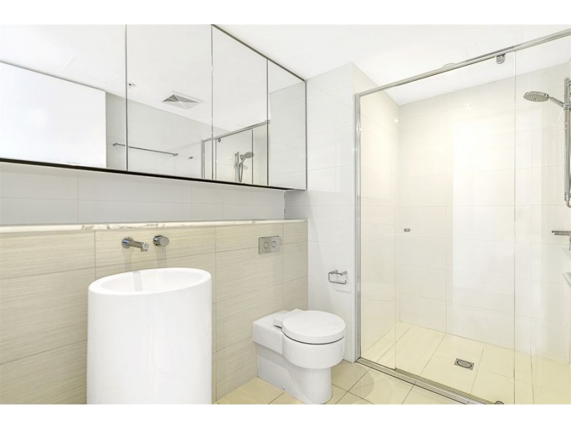 22303/21 Elizabeth Avenue, Broadbeach QLD 4218