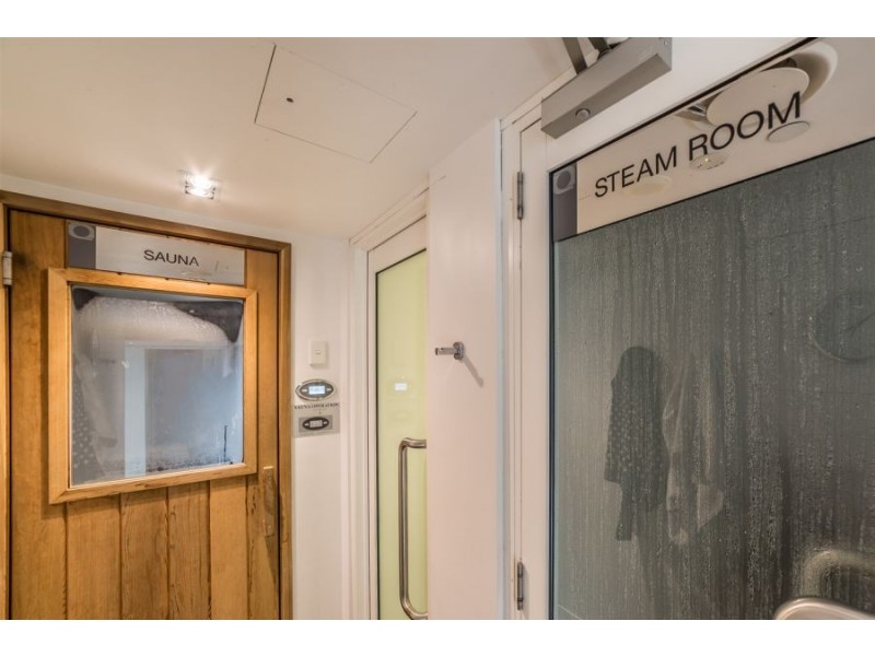 22303/21 Elizabeth Avenue, Broadbeach QLD 4218