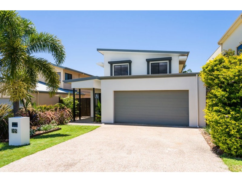 @ Zane Street, Molendinar QLD 4214