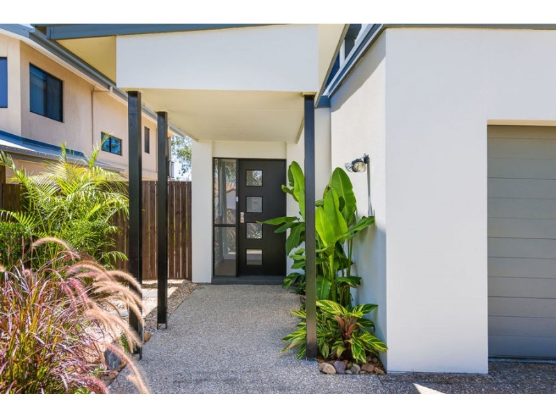 15 Zane Street, Molendinar QLD 4214