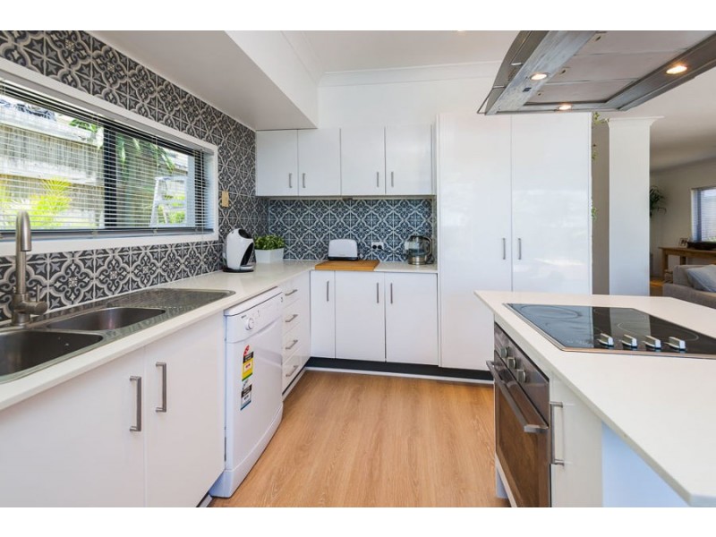 15 Zane Street, Molendinar QLD 4214