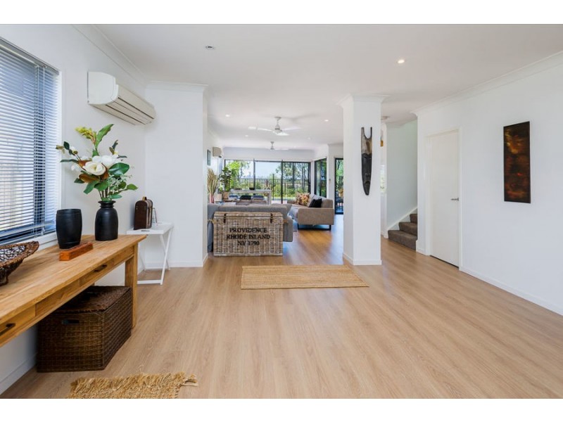 15 Zane Street, Molendinar QLD 4214