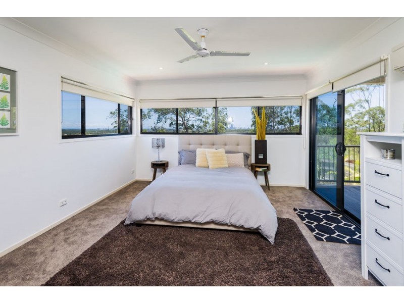 15 Zane Street, Molendinar QLD 4214