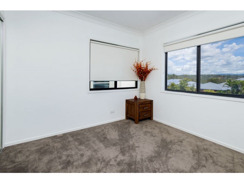 15 Zane Street, Molendinar QLD 4214