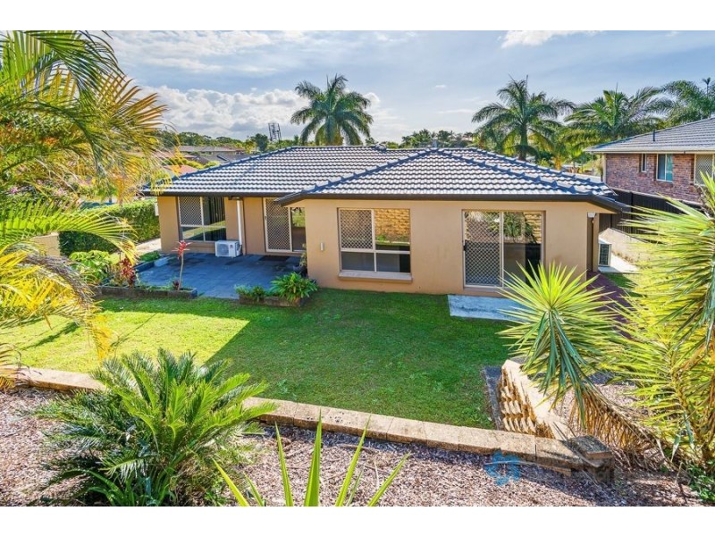 13 Langer Place, Arundel QLD 4214