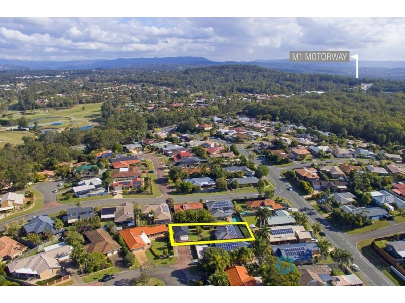 13 Langer Place, Arundel QLD 4214