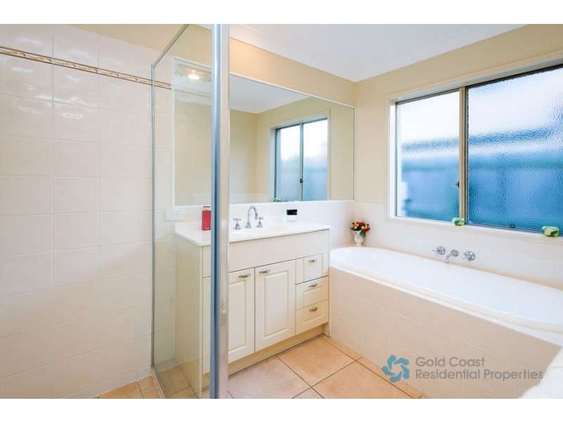 7 Rosegum Drive, Molendinar QLD 4214