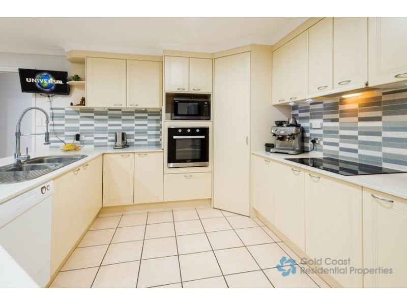 4 Applegum Place, Molendinar QLD 4214