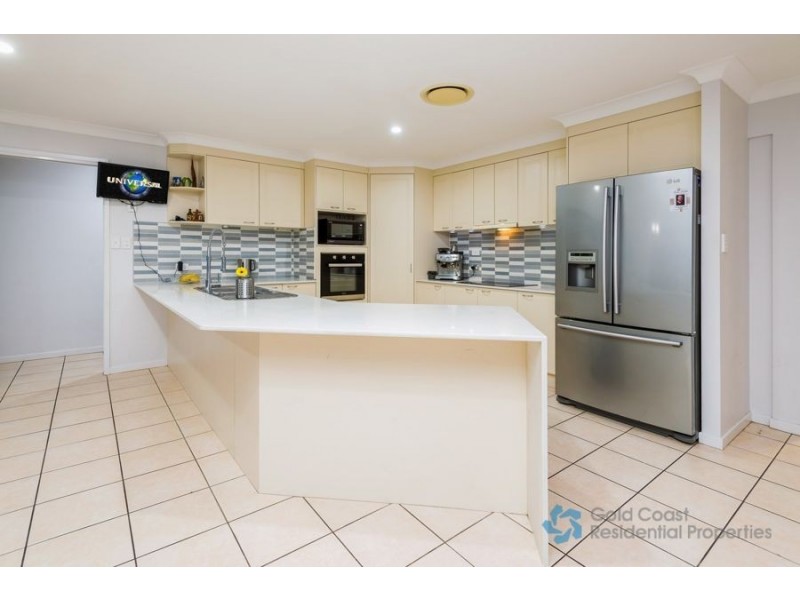4 Applegum Place, Molendinar QLD 4214
