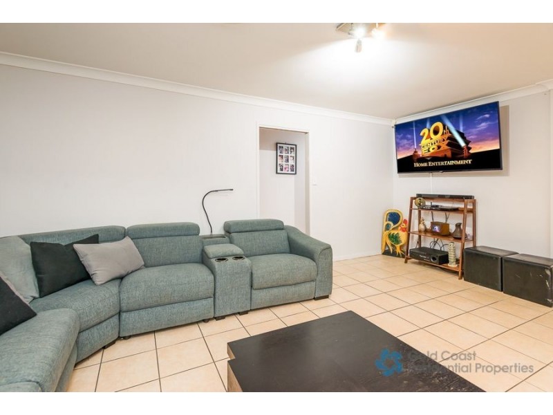 4 Applegum Place, Molendinar QLD 4214