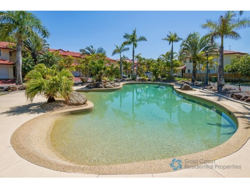 62/102-104 Alexander Dr, Highland Park QLD 4211